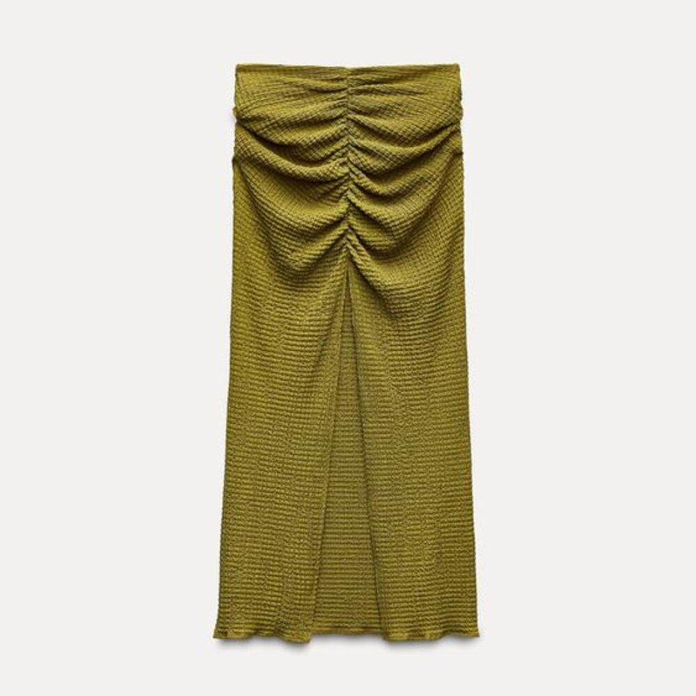 Zara Ruched Midi Skirt with slit. NWT Size Med